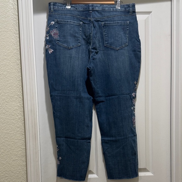 Style & Co. Blue Floral Embroidered Boyfriend Jeans - Picture 2 of 2